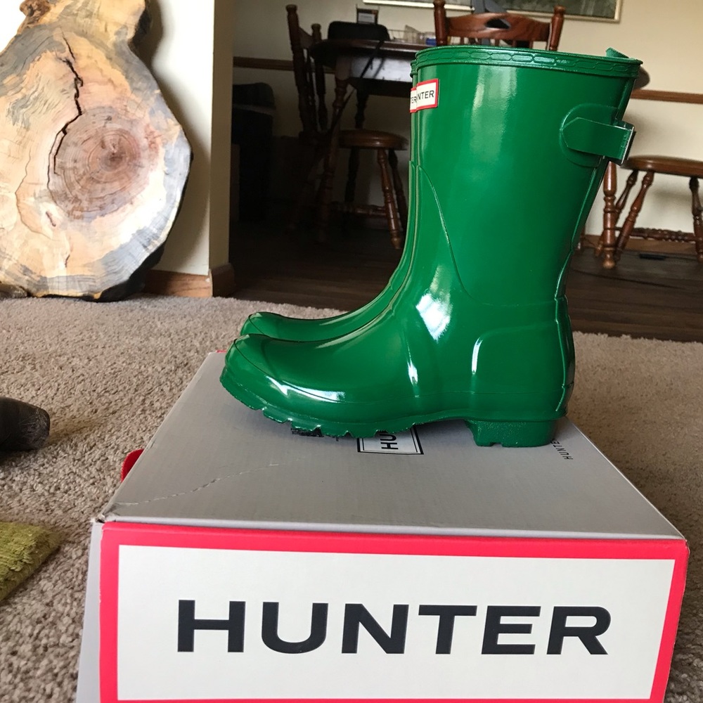 Hunter Glossy Emerald Green Short Rain Boots - Picture 3 of 8